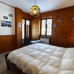 Hostdomus - Seguret Apartamento