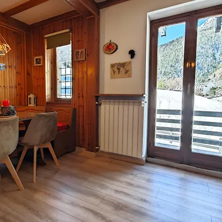 Hostdomus - Seguret Apartman Cesana Torinese