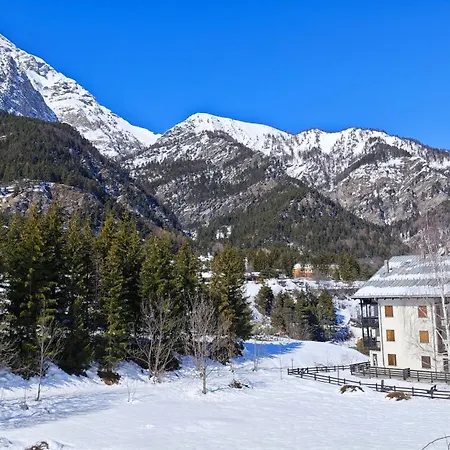 Hostdomus - Seguret Apartment